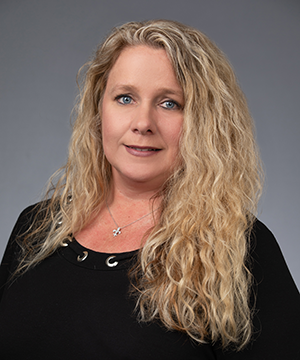 Suzanne  Miller Team Contact Image